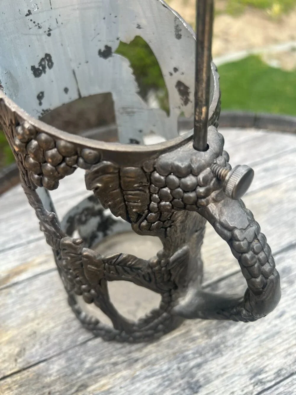 Vintage Bacchus Grapevine Metal Wine Bottle Holder - Metal